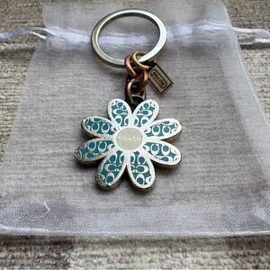 COACH Signature Blue Teal Daisy Flower Metal Enamel Charm Keychain Key Fob Ring